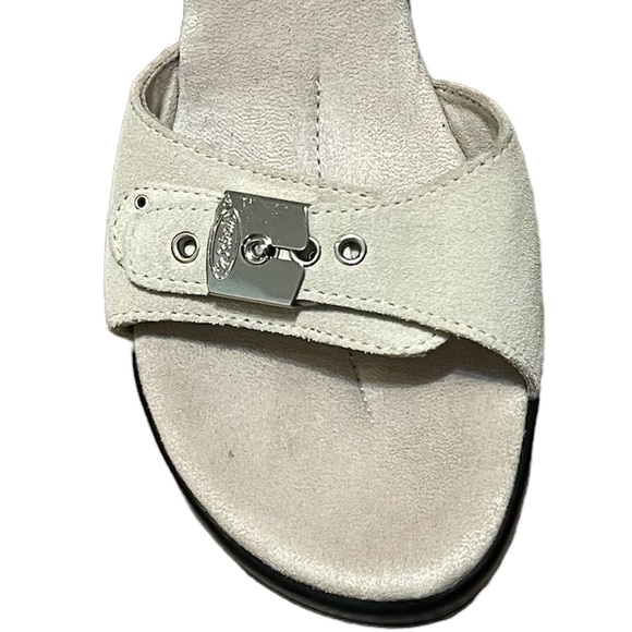 Dr. Scholl’s Relax Parchment Classic Buckle Wedge Slides - Picture 5 of 7